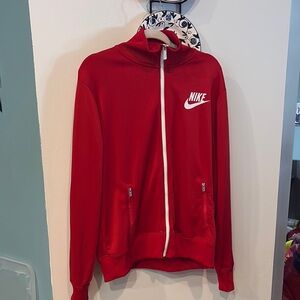 MENS NIKE RED FULL ZIP ATHLETIC JACKET